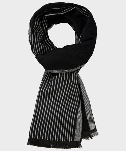 null Black striped scarf