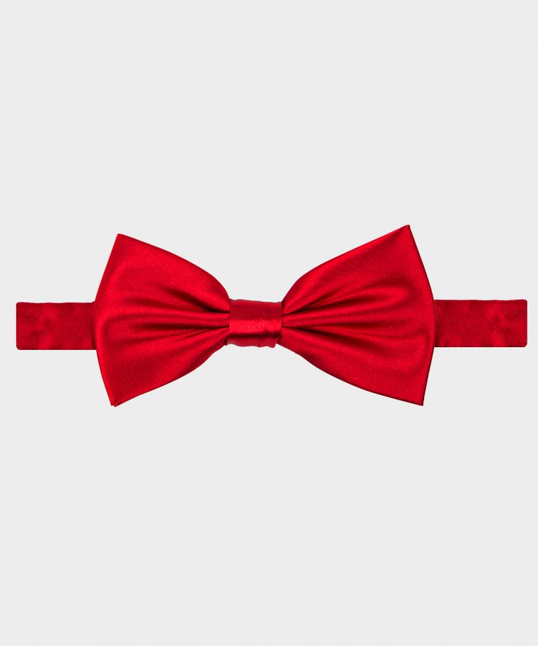 Red solid bowtie