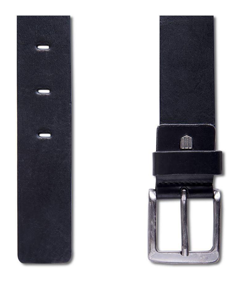 Black informal leather belt