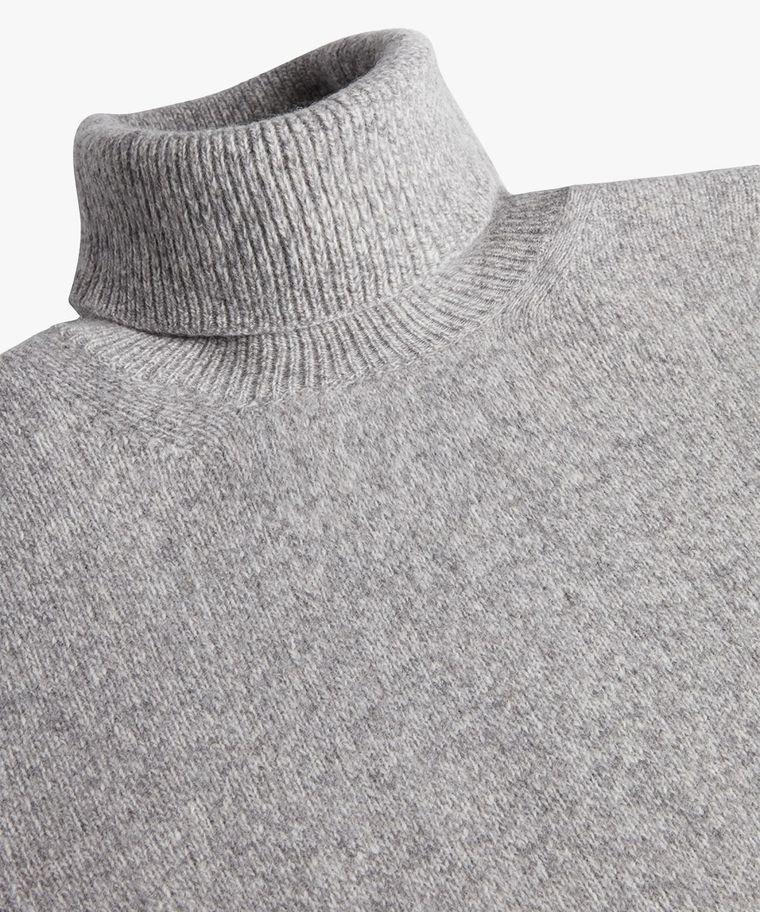 Grey woolen turtleneck