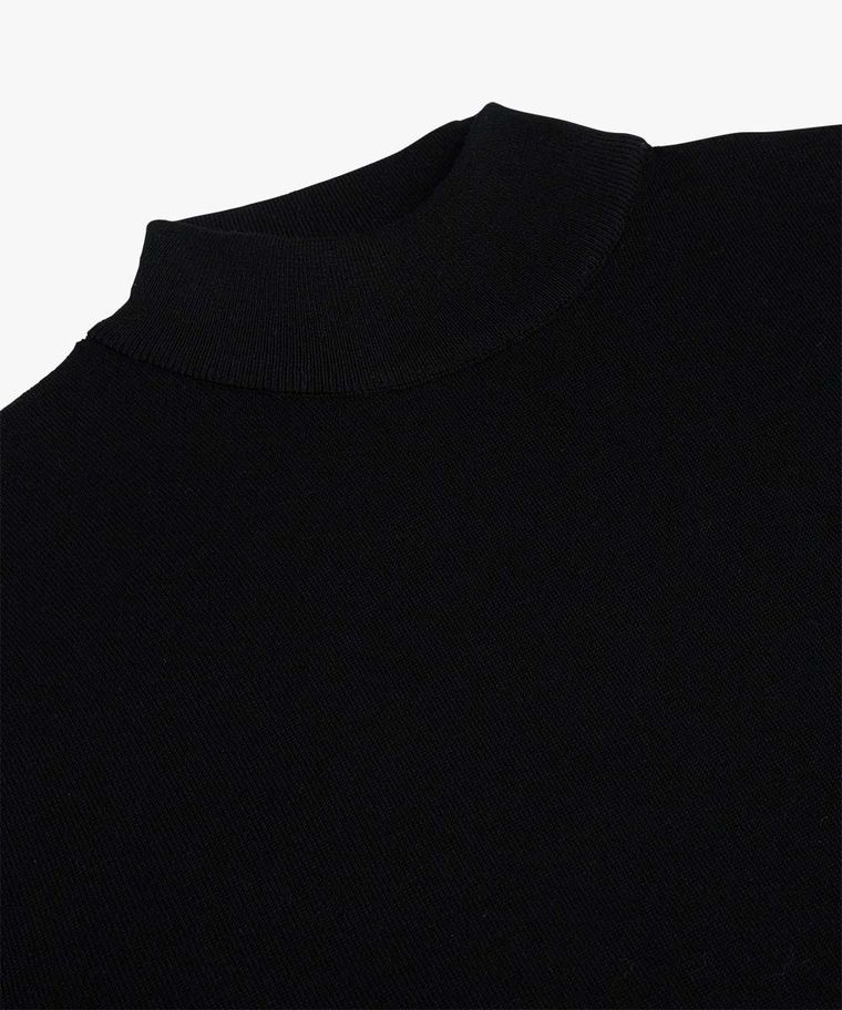 Schwarzer Stehkragen-Pullover