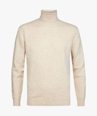 Beige woolen turtleneck